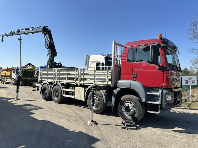 MAN TGS 35.420 8x4 + CRANE HIAB X-HIPRO 302 EP-5 - 192.000km - ROTATOR - 5/6 F - PLATFORM 6m55 - AIR SUSPENSION - TUV 06/2025 - TOP CONDITION - Camião de caixa aberta/ Plataforma, Camião grua: foto 2 MAN TGS 35.420 8x4 + CRANE HIAB X-HIPRO 302 EP-5 - 192.000km - ROTATOR - 5/6 F - PLATFORM 6m55 - AIR SUSPENSION - TUV 06/2025 - TOP CONDITION - Camião de caixa aberta/ Plataforma, Camião grua: foto 2