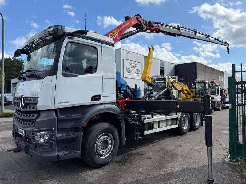 Mercedes-Benz ACTROS 2843 6x4 HOOKLIFT + PALFINGER PK 24.001 SLD5 D (5x) - *1520km!!!!* - BE TRUCK - NEW....NEW...NEW!!! - Camião polibenne, Camião grua: foto 3 Mercedes-Benz ACTROS 2843 6x4 HOOKLIFT + PALFINGER PK 24.001 SLD5 D (5x) - *1520km!!!!* - BE TRUCK - NEW....NEW...NEW!!! - Camião polibenne, Camião grua: foto 3