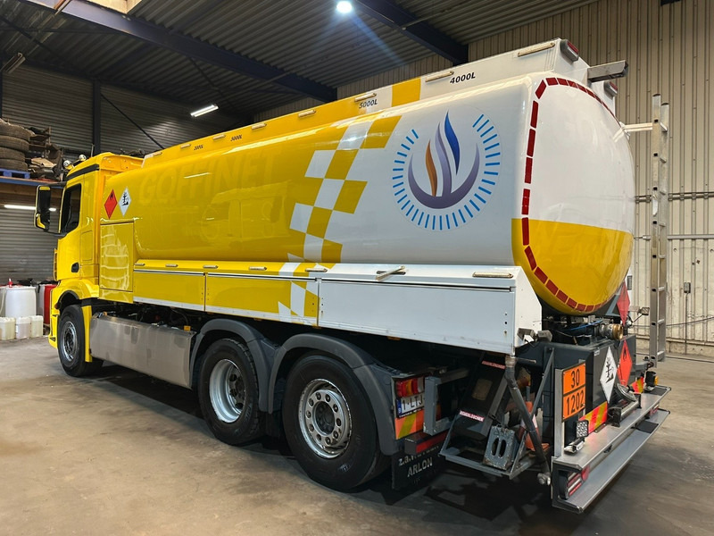 Mercedes-Benz ANTOS 2632 6x2 FUEL TANKER 16.000L - 4 COMP - DIESEL / PETROL - EURO 6 - LIFT / STEERING AXLE - BE TRUCK - Caminhão tanque: foto 4 Mercedes-Benz ANTOS 2632 6x2 FUEL TANKER 16.000L - 4 COMP - DIESEL / PETROL - EURO 6 - LIFT / STEERING AXLE - BE TRUCK - Caminhão tanque: foto 4