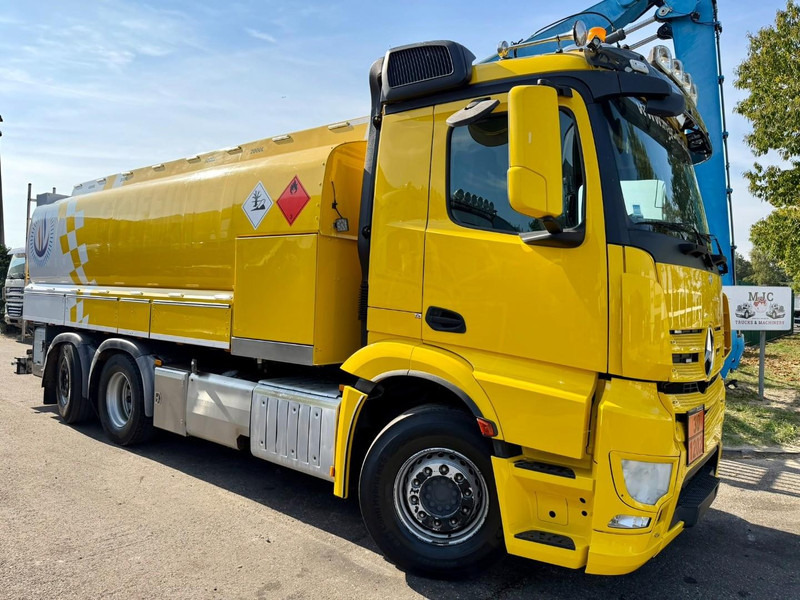 Mercedes-Benz ANTOS 2632 6x2 FUEL TANKER 16.000L - 4 COMP - DIESEL / PETROL - RETARDER - EURO 6 - LIFT / STEERING AXLE - *FULL AIR* - BE TRUCK - Caminhão tanque: foto 1 Mercedes-Benz ANTOS 2632 6x2 FUEL TANKER 16.000L - 4 COMP - DIESEL / PETROL - RETARDER - EURO 6 - LIFT / STEERING AXLE - *FULL AIR* - BE TRUCK - Caminhão tanque: foto 1