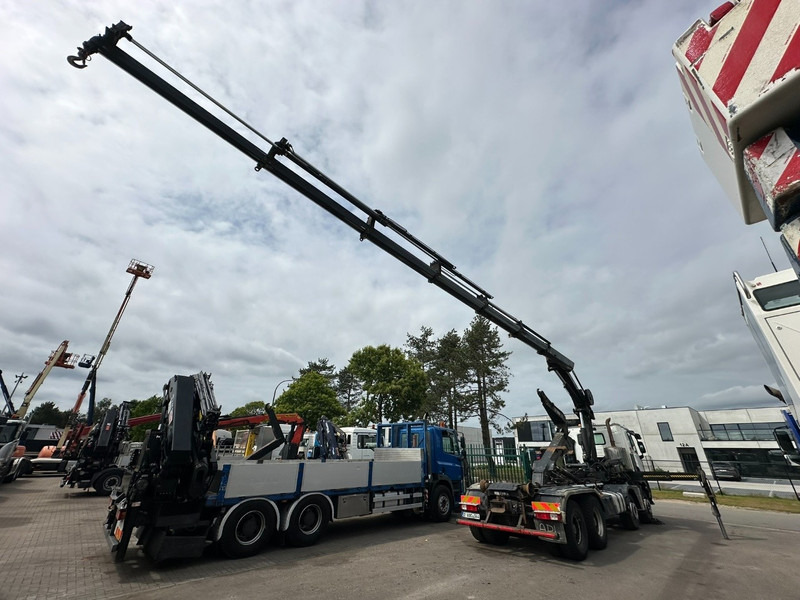Renault C460 8x4 HOOKLIFT + CRANE HIAB 288 E-6 HIDUO - RADIO - 5/6 F - STEEL SPRING / HUB REDUCTION - Camião polibenne, Camião grua: foto 4 Renault C460 8x4 HOOKLIFT + CRANE HIAB 288 E-6 HIDUO - RADIO - 5/6 F - STEEL SPRING / HUB REDUCTION - Camião polibenne, Camião grua: foto 4