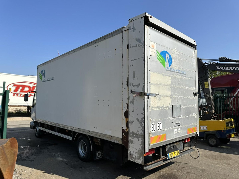 Renault MIDLUM 180 DCI 10T - CLOSED BOX 6.5m x 2.47m x 2.52m - E3 - AIR SUSPENSION - MANUAL - FR TRUCK - Camião furgão: foto 4 Renault MIDLUM 180 DCI 10T - CLOSED BOX 6.5m x 2.47m x 2.52m - E3 - AIR SUSPENSION - MANUAL - FR TRUCK - Camião furgão: foto 4