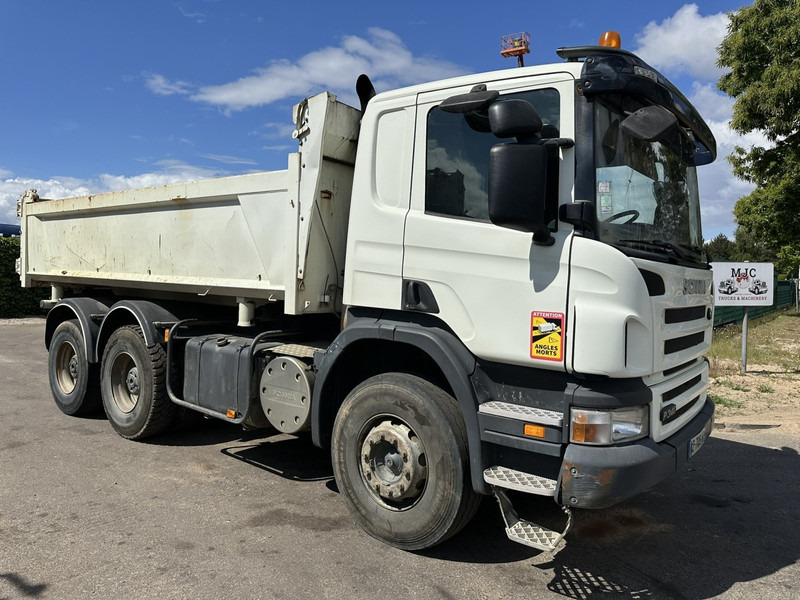 Scania P340 6x4 TIPPER / KIPPER - BORDMATIC - MANUAL - BIG AXLES / AP ACHSEN - SPRING / BLATT - *355.000km* - EURO 4 - Camião basculante: foto 1 Scania P340 6x4 TIPPER / KIPPER - BORDMATIC - MANUAL - BIG AXLES / AP ACHSEN - SPRING / BLATT - *355.000km* - EURO 4 - Camião basculante: foto 1