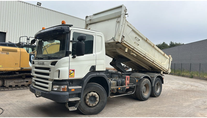 Scania P340 6x4 TIPPER / KIPPER - BORDMATIC - MANUAL - BIG AXLES / AP ACHSEN - SPRING / BLATT - *355.000km* - EURO 4 - Camião basculante: foto 2 Scania P340 6x4 TIPPER / KIPPER - BORDMATIC - MANUAL - BIG AXLES / AP ACHSEN - SPRING / BLATT - *355.000km* - EURO 4 - Camião basculante: foto 2