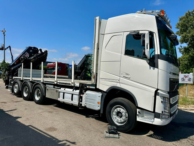 Volvo FH 420 8x4 TRIDEM KRAANWAGEN + (26m!) HIAB 408 E-8 + 2 ME HIPRO + WINCH - 63.000km ONLY - CREWCAB 4 SEATER - PLATFORM 7m - TOP CONDITION - Camião de caixa aberta/ Plataforma, Camião grua: foto 1 Volvo FH 420 8x4 TRIDEM KRAANWAGEN + (26m!) HIAB 408 E-8 + 2 ME HIPRO + WINCH - 63.000km ONLY - CREWCAB 4 SEATER - PLATFORM 7m - TOP CONDITION - Camião de caixa aberta/ Plataforma, Camião grua: foto 1