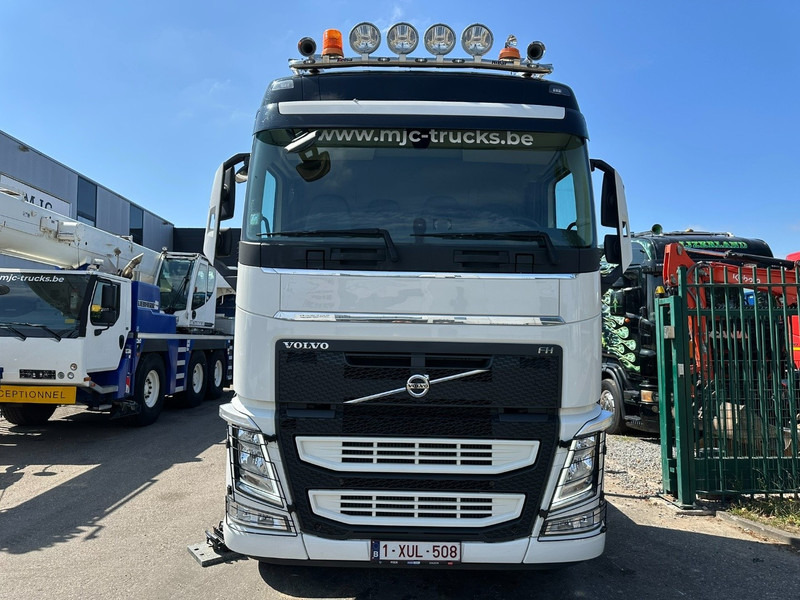 Volvo FH 420 8x4 TRIDEM KRAANWAGEN + (26m!) HIAB 408 E-8 + 2 ME HIPRO + WINCH - 63.000km ONLY - CREWCAB 4 SEATER - PLATFORM 7m - TOP CONDITION - Camião de caixa aberta/ Plataforma, Camião grua: foto 4 Volvo FH 420 8x4 TRIDEM KRAANWAGEN + (26m!) HIAB 408 E-8 + 2 ME HIPRO + WINCH - 63.000km ONLY - CREWCAB 4 SEATER - PLATFORM 7m - TOP CONDITION - Camião de caixa aberta/ Plataforma, Camião grua: foto 4
