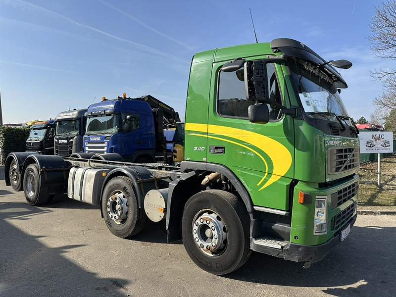 Volvo FM 340 8x2 CHASSIS (7m35) - LIFT+STEERING AXLE - MANUAL GEARBOX - EURO 3 - TÜV 05/2025 - BE TRUCK - Camião chassi: foto 2 Volvo FM 340 8x2 CHASSIS (7m35) - LIFT+STEERING AXLE - MANUAL GEARBOX - EURO 3 - TÜV 05/2025 - BE TRUCK - Camião chassi: foto 2
