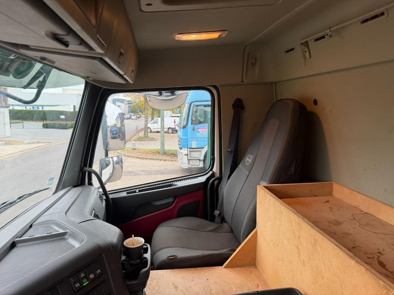 Camião de caixa aberta/ Plataforma, Camião grua Volvo FMX 540 8x4 PRITSCHE + (29m!) KRAN FASSI F545 (6x) + JIB L324 (4x) - KIPPER - *192.000km* - RETARDER - ROTATOR - BE LWK - GUTE ZUSTAND: foto 18 Camião de caixa aberta/ Plataforma, Camião grua Volvo FMX 540 8x4 PRITSCHE + (29m!) KRAN FASSI F545 (6x) + JIB L324 (4x) - KIPPER - *192.000km* - RETARDER - ROTATOR - BE LWK - GUTE ZUSTAND: foto 18