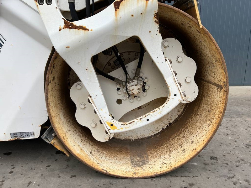 Rolo Bomag BW151AD-5: foto 13 Rolo Bomag BW151AD-5: foto 13