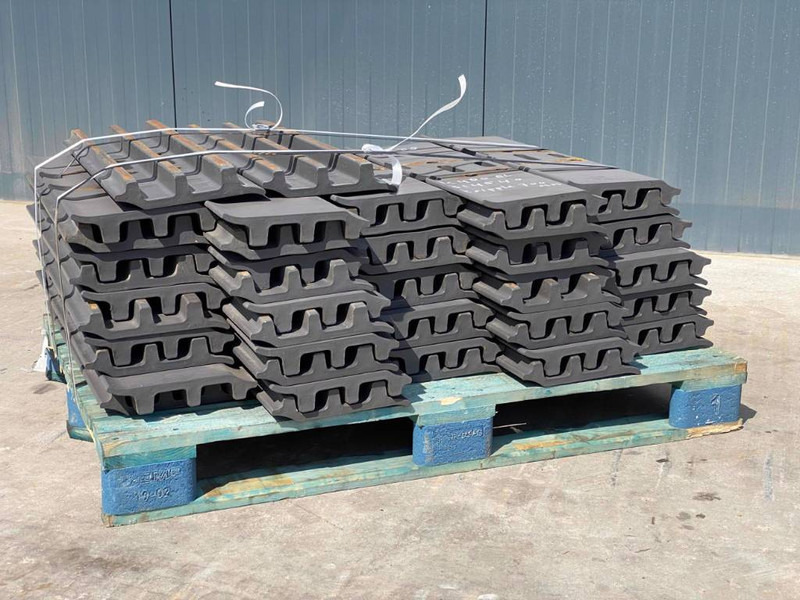 Case CX330 / CX350 Shoes/Pads - Estrutura/ Châssis por Máquina de construção: foto 3 Case CX330 / CX350 Shoes/Pads - Estrutura/ Châssis por Máquina de construção: foto 3