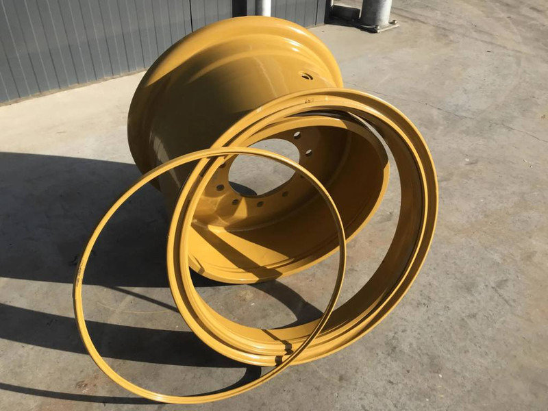 Cat 12K / 12M / 140K / 140M - Jantes e pneus por Máquina de construção: foto 1 Cat 12K / 12M / 140K / 140M - Jantes e pneus por Máquina de construção: foto 1