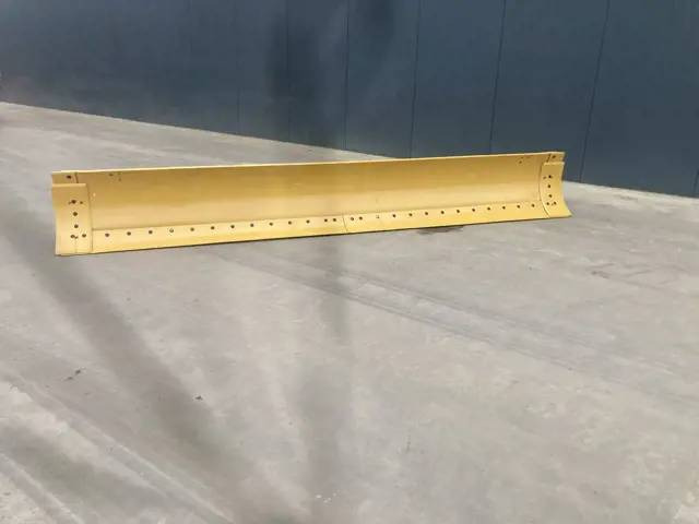 Cat 140M3 Moldboard - Lâmina por Máquina de construção: foto 1 Cat 140M3 Moldboard - Lâmina por Máquina de construção: foto 1