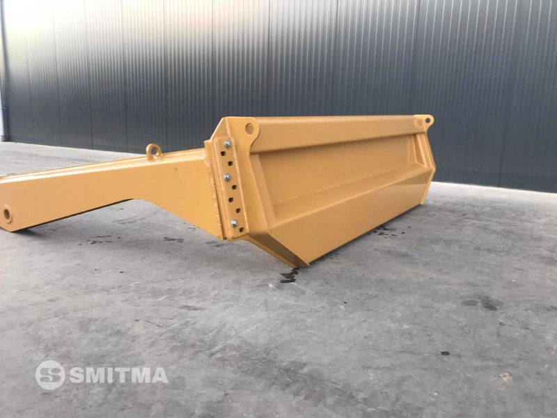 Cat 730 - Rampa hidráulica por Máquina de construção: foto 2 Cat 730 - Rampa hidráulica por Máquina de construção: foto 2