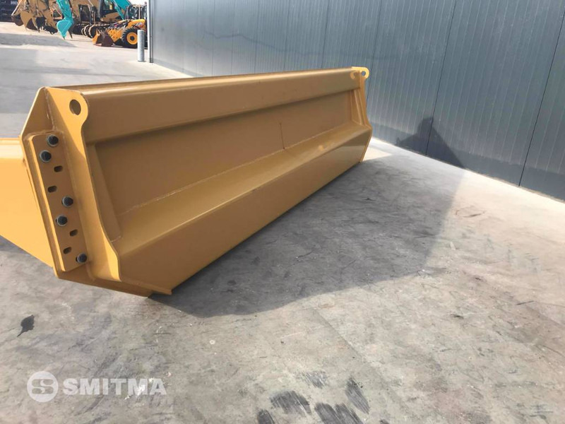 Cat 740B - Rampa hidráulica por Máquina de construção: foto 2 Cat 740B - Rampa hidráulica por Máquina de construção: foto 2