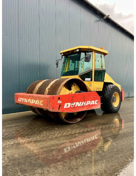Dynapac CA302D - Rolo: foto 1 Dynapac CA302D - Rolo: foto 1