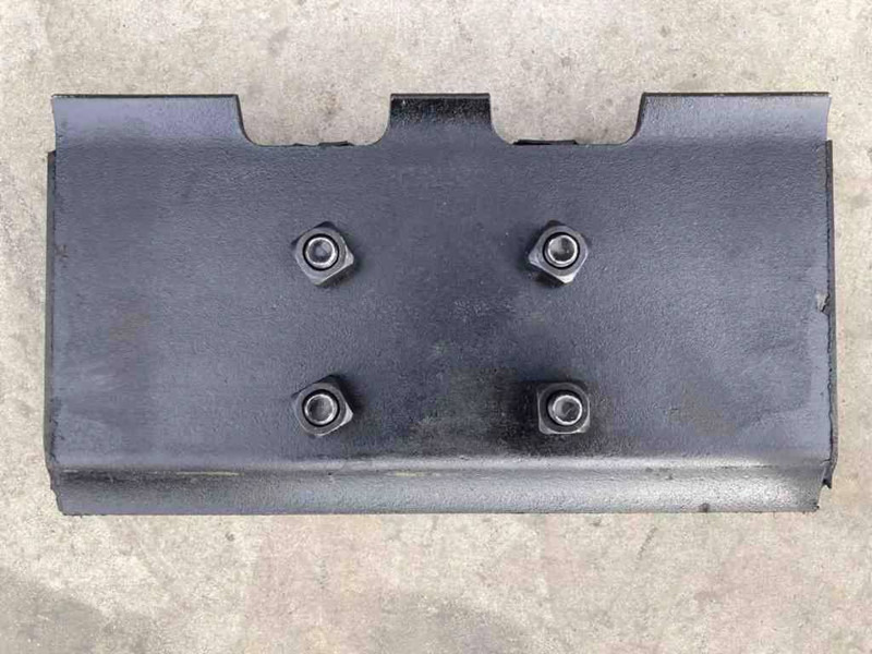 Dynapac Rubber Asphalt Pads - Estrutura/ Châssis por Máquina de construção: foto 1 Dynapac Rubber Asphalt Pads - Estrutura/ Châssis por Máquina de construção: foto 1