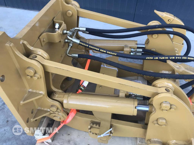 Cat D5K - Equipamento por Máquina de construção: foto 4 Cat D5K - Equipamento por Máquina de construção: foto 4