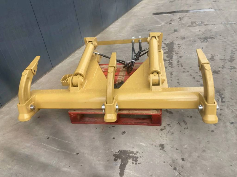 Cat D5N Ripper - Equipamento por Máquina de construção: foto 2 Cat D5N Ripper - Equipamento por Máquina de construção: foto 2