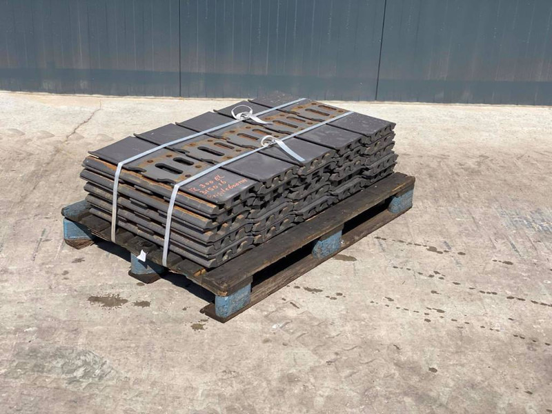 Hitachi EX270 / EX300 / EX310 Shoes/Pads - Estrutura/ Châssis por Máquina de construção: foto 1 Hitachi EX270 / EX300 / EX310 Shoes/Pads - Estrutura/ Châssis por Máquina de construção: foto 1