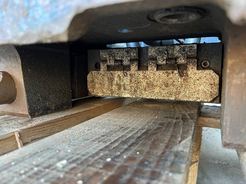 Acoplamento rápido por Máquina de construção OilQuick OQ65 - 311F / 313F / 315F: foto 13 Acoplamento rápido por Máquina de construção OilQuick OQ65 - 311F / 313F / 315F: foto 13