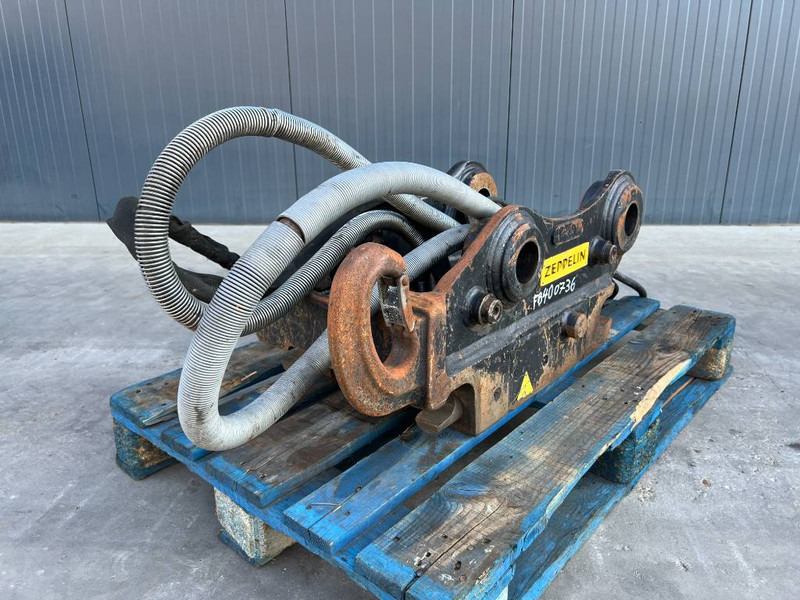 OilQuick OQ65 - M314F / M316F / M318F - Acoplamento rápido por Máquina de construção: foto 1 OilQuick OQ65 - M314F / M316F / M318F - Acoplamento rápido por Máquina de construção: foto 1