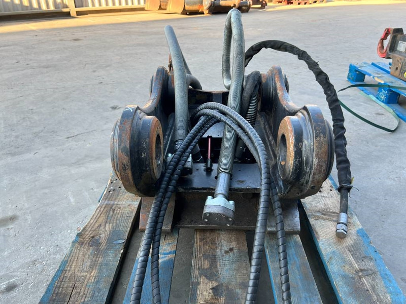 OilQuick OQ65 - M314F / M316F / M318F - Acoplamento rápido por Máquina de construção: foto 5 OilQuick OQ65 - M314F / M316F / M318F - Acoplamento rápido por Máquina de construção: foto 5