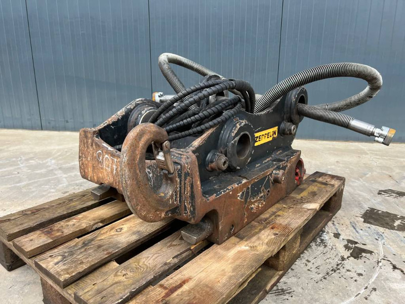 OilQuick OQ70/55 - 320E / 325F - Acoplamento rápido por Máquina de construção: foto 1 OilQuick OQ70/55 - 320E / 325F - Acoplamento rápido por Máquina de construção: foto 1
