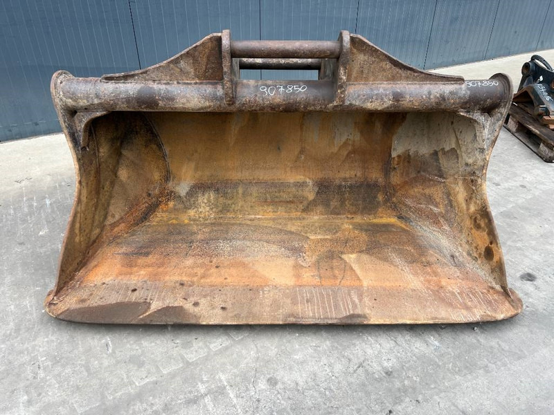 SMP S70 - Balde por Máquina de construção: foto 2 SMP S70 - Balde por Máquina de construção: foto 2