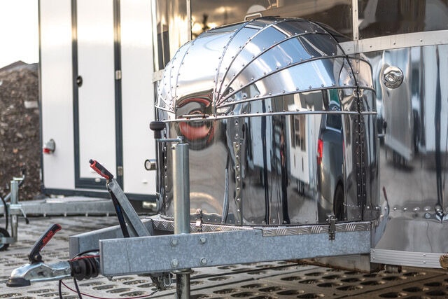 Airstream Catering Trailer | IN STOCK - Roulote bar: foto 2 Airstream Catering Trailer | IN STOCK - Roulote bar: foto 2