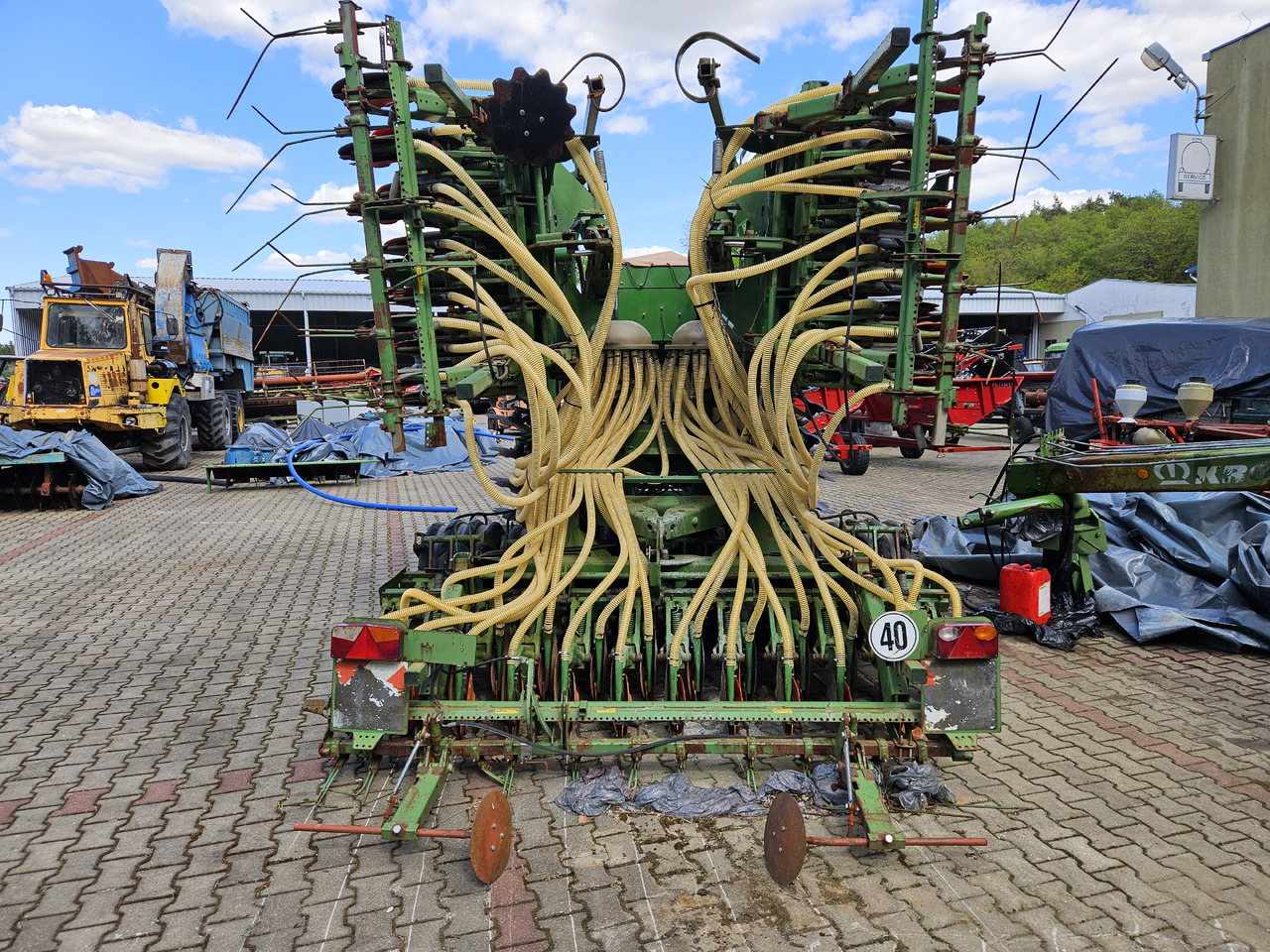 Amazone Cirrus 6001 Super - Semeadora combinada: foto 3 Amazone Cirrus 6001 Super - Semeadora combinada: foto 3