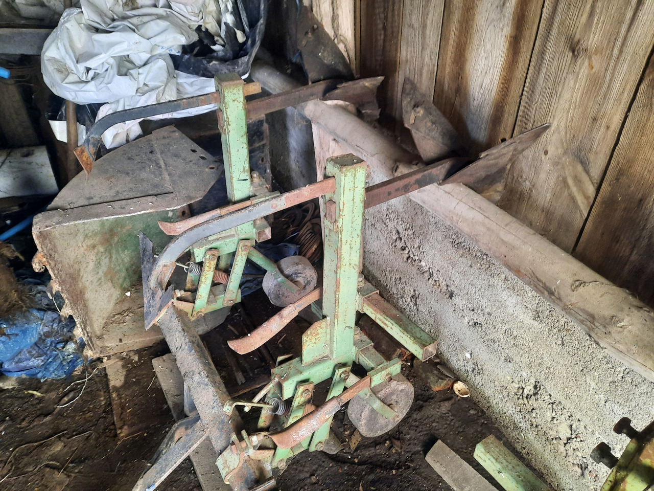 Bomet pielniko obsypnik - Colheitadeira de batatas: foto 4 Bomet pielniko obsypnik - Colheitadeira de batatas: foto 4