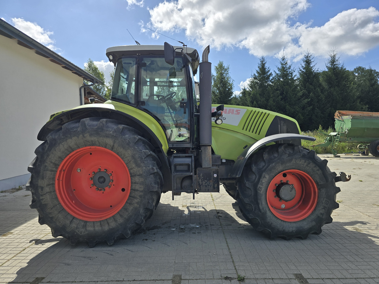 CLAAS AXION 850 - Trator: foto 3 CLAAS AXION 850 - Trator: foto 3