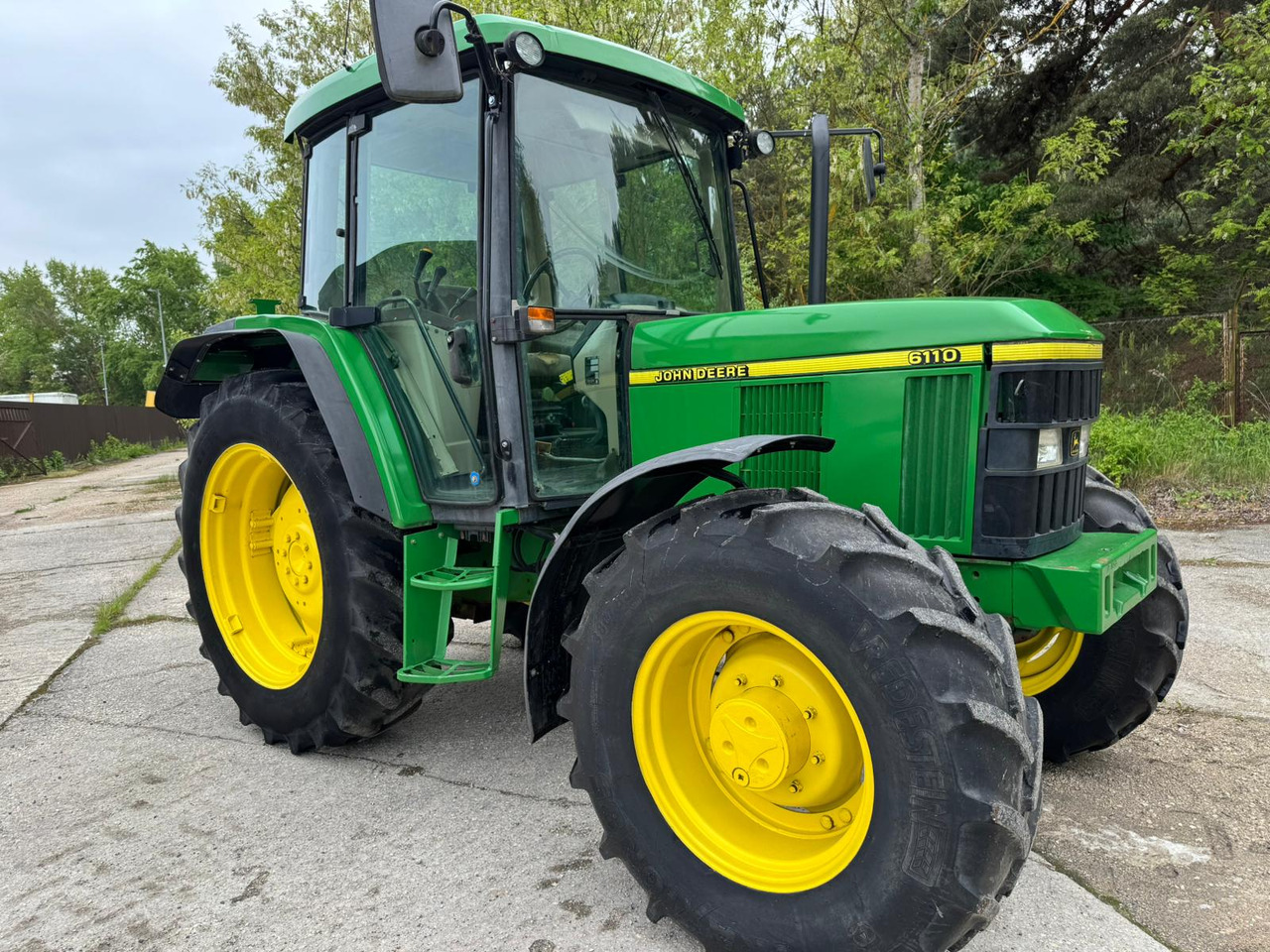 JOHN DEERE 6110 - Trator: foto 2 JOHN DEERE 6110 - Trator: foto 2