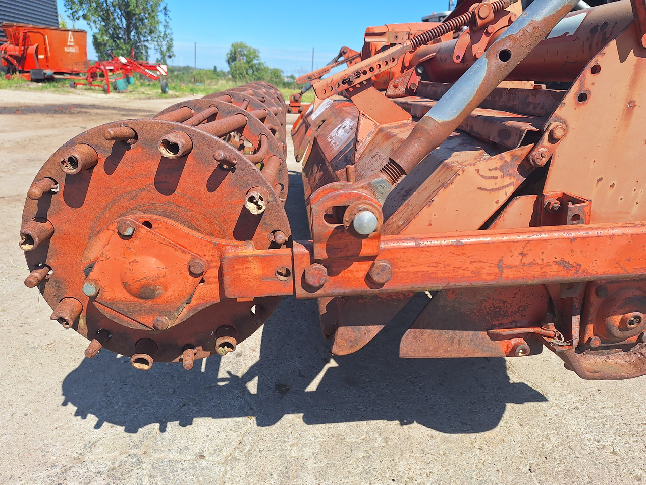 KUHN EL100N 305 - Grade rotativa: foto 1 KUHN EL100N 305 - Grade rotativa: foto 1
