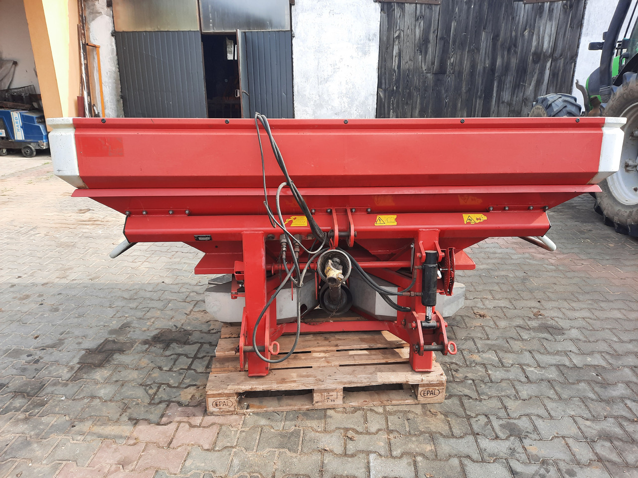 LELY CENTERLINER SX 2000 L - Distribuidor de fertilizantes: foto 4 LELY CENTERLINER SX 2000 L - Distribuidor de fertilizantes: foto 4