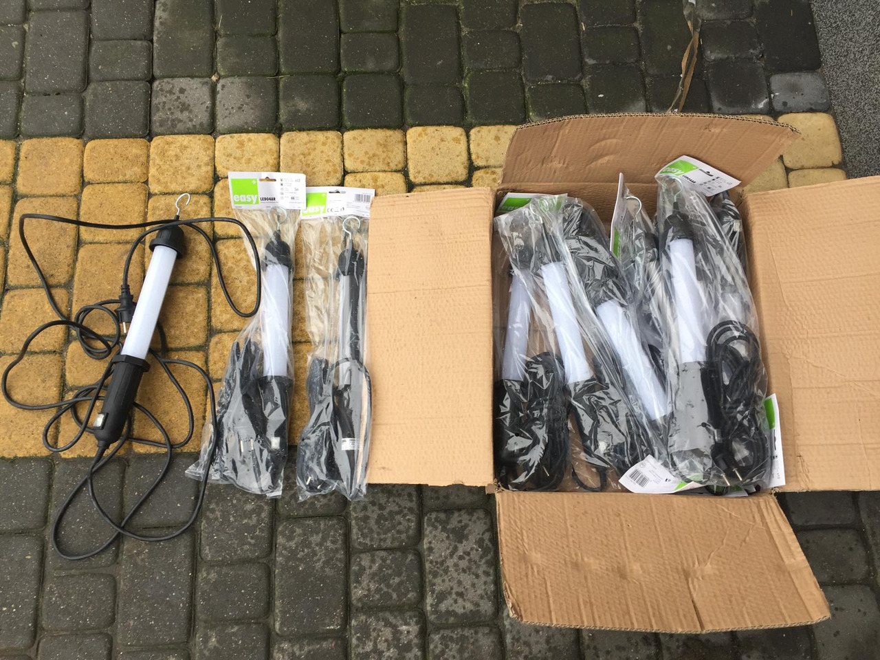 Equipamento para oficina Lampa warsztatowa na 5 metrowym przewodzie zasilającym: foto 1