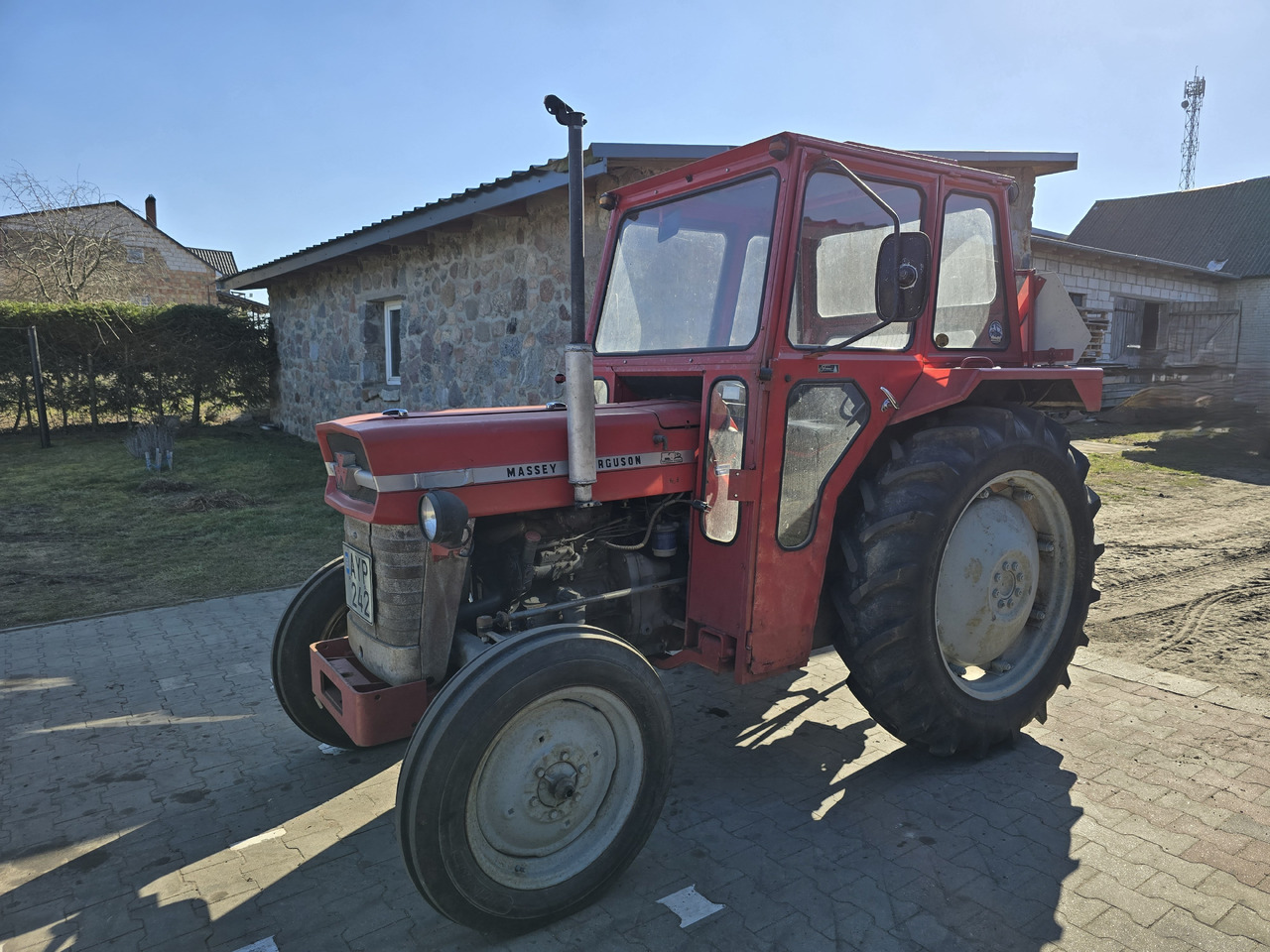 MASSEY FERGUSON 135 - Trator: foto 2 MASSEY FERGUSON 135 - Trator: foto 2