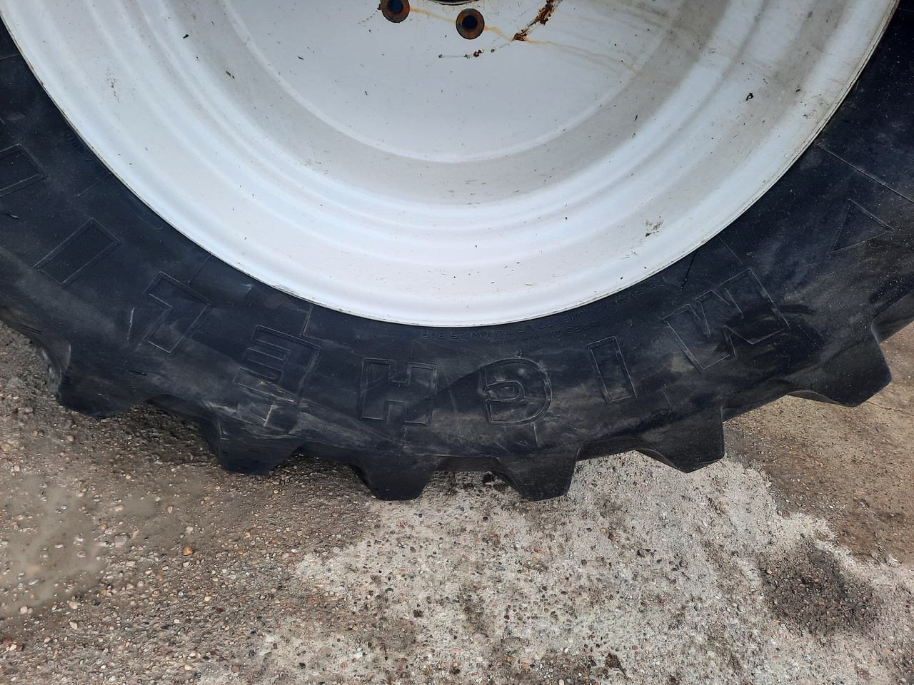 MICHELIN 650/75 R32 - Roda completa por Máquina agrícola: foto 3 MICHELIN 650/75 R32 - Roda completa por Máquina agrícola: foto 3