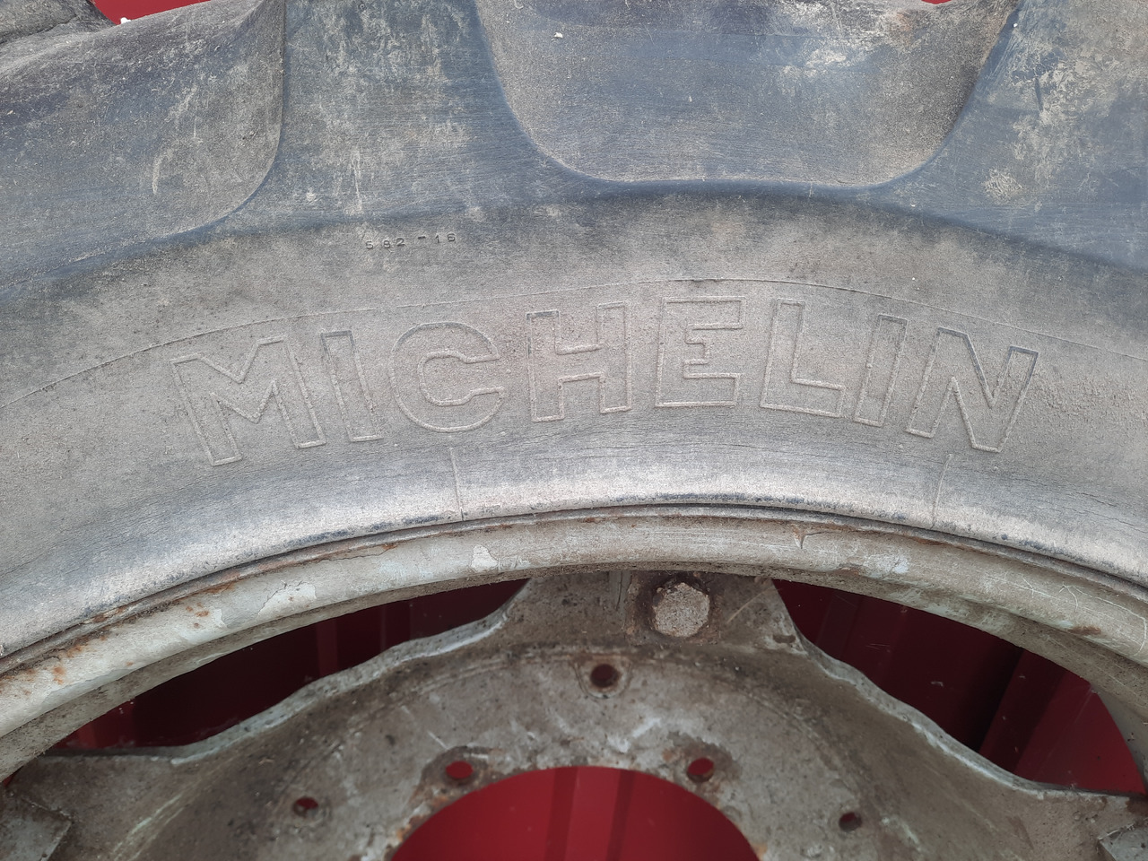 MICHELIN BIB X 9.5 R32 - Roda completa por Máquina agrícola: foto 4 MICHELIN BIB X 9.5 R32 - Roda completa por Máquina agrícola: foto 4