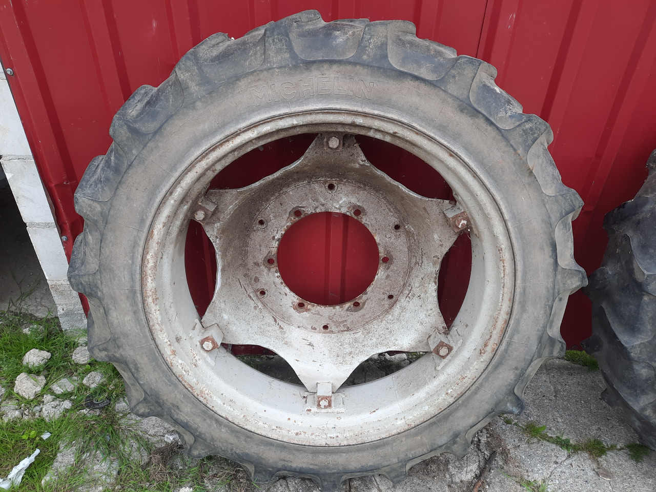 MICHELIN BIB X 9.5 R32 - Roda completa por Máquina agrícola: foto 3 MICHELIN BIB X 9.5 R32 - Roda completa por Máquina agrícola: foto 3