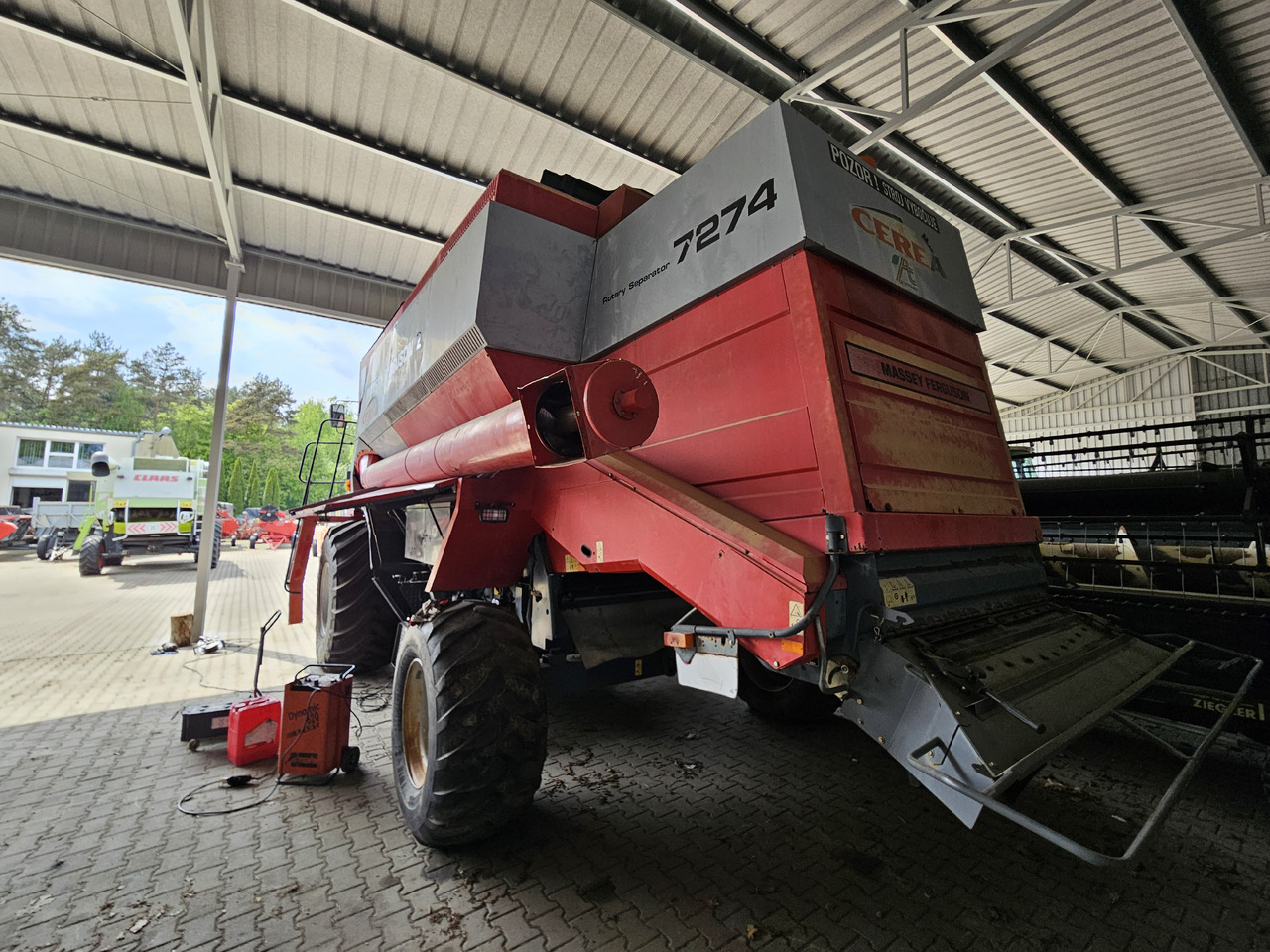 Massey Ferguson Cerea - Ceifeira debulhadora: foto 4 Massey Ferguson Cerea - Ceifeira debulhadora: foto 4
