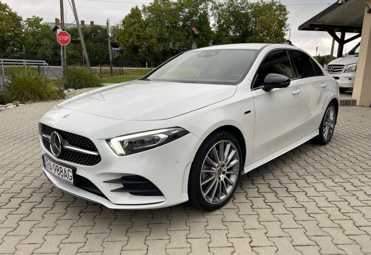 Mercedes A250e - Automóvel: foto 1 Mercedes A250e - Automóvel: foto 1