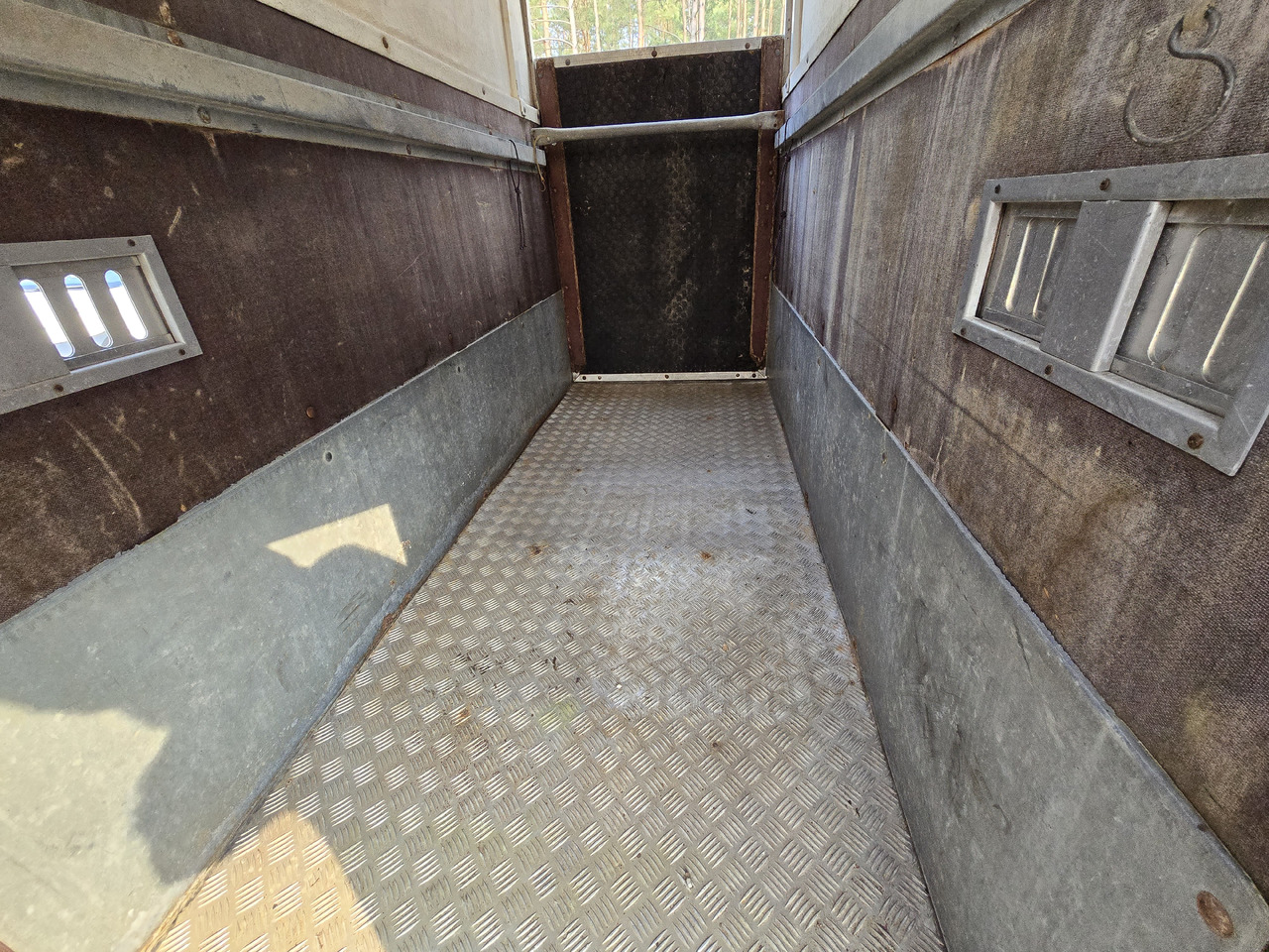 PONGRATZ PA 310 T - Reboque transporte de gado: foto 5 PONGRATZ PA 310 T - Reboque transporte de gado: foto 5