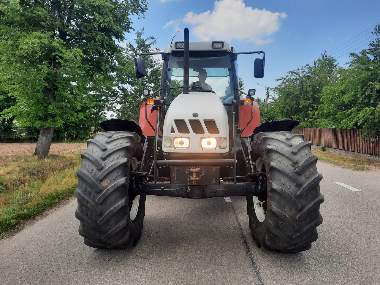 STEYR 9145 - Trator: foto 1 STEYR 9145 - Trator: foto 1