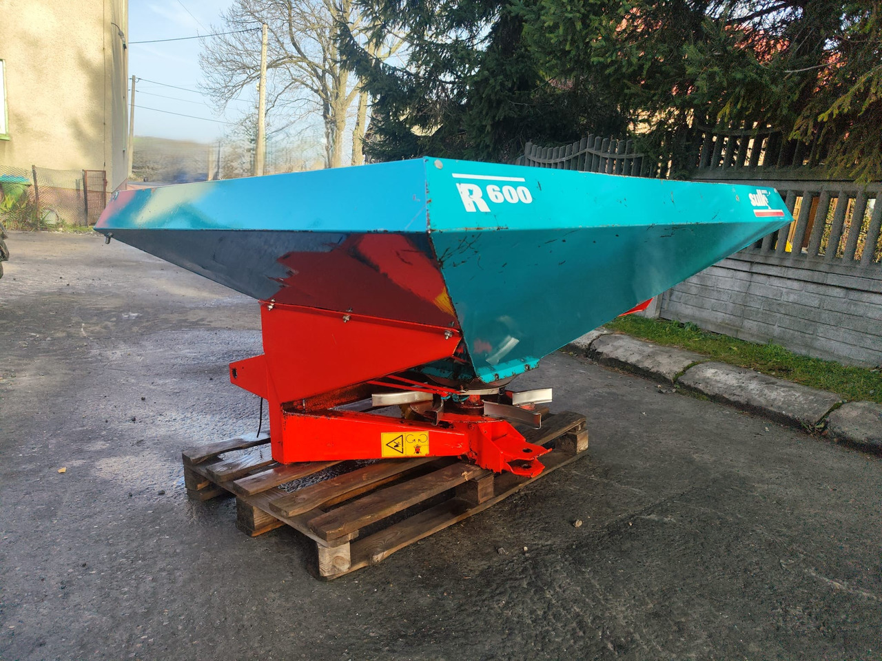 SULKY R600 - Distribuidor de fertilizantes: foto 1 SULKY R600 - Distribuidor de fertilizantes: foto 1