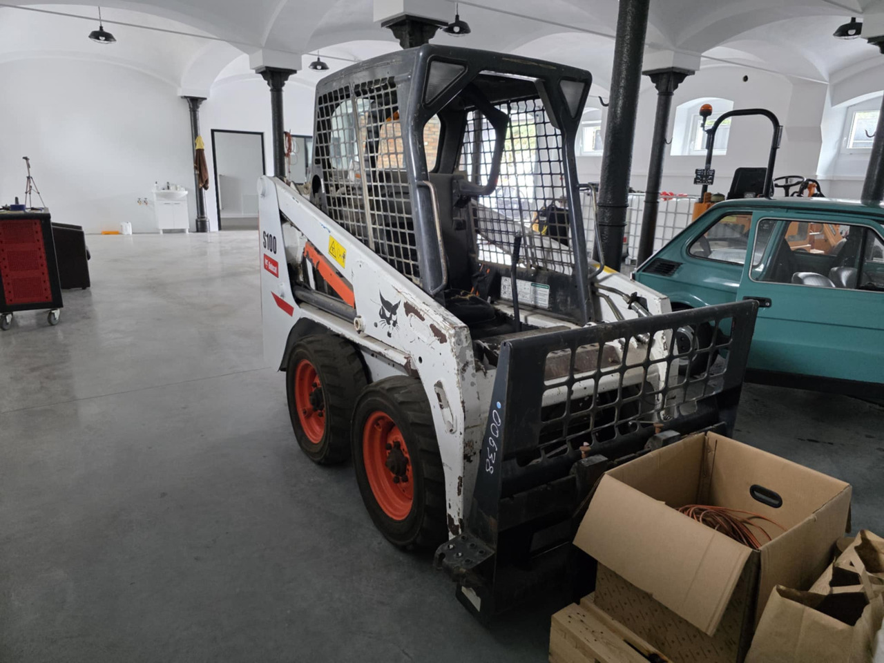 Bob cat s100 - Mini pá carregadora: foto 1 Bob cat s100 - Mini pá carregadora: foto 1