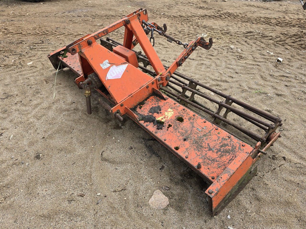 Kuhn HR - Grade: foto 3 Kuhn HR - Grade: foto 3