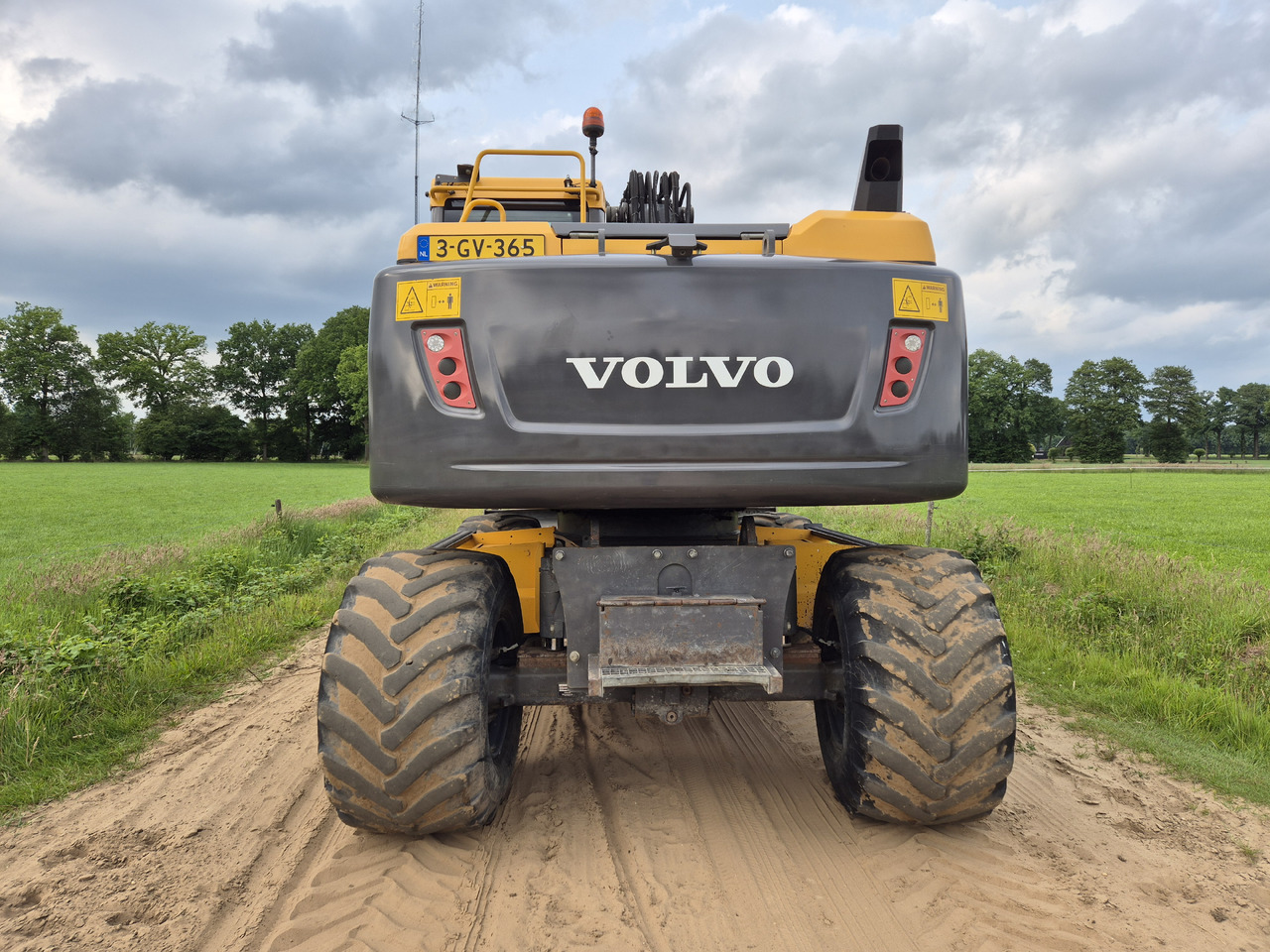 VOLVO EW 140 D - Escavadeira de rodas: foto 4 VOLVO EW 140 D - Escavadeira de rodas: foto 4