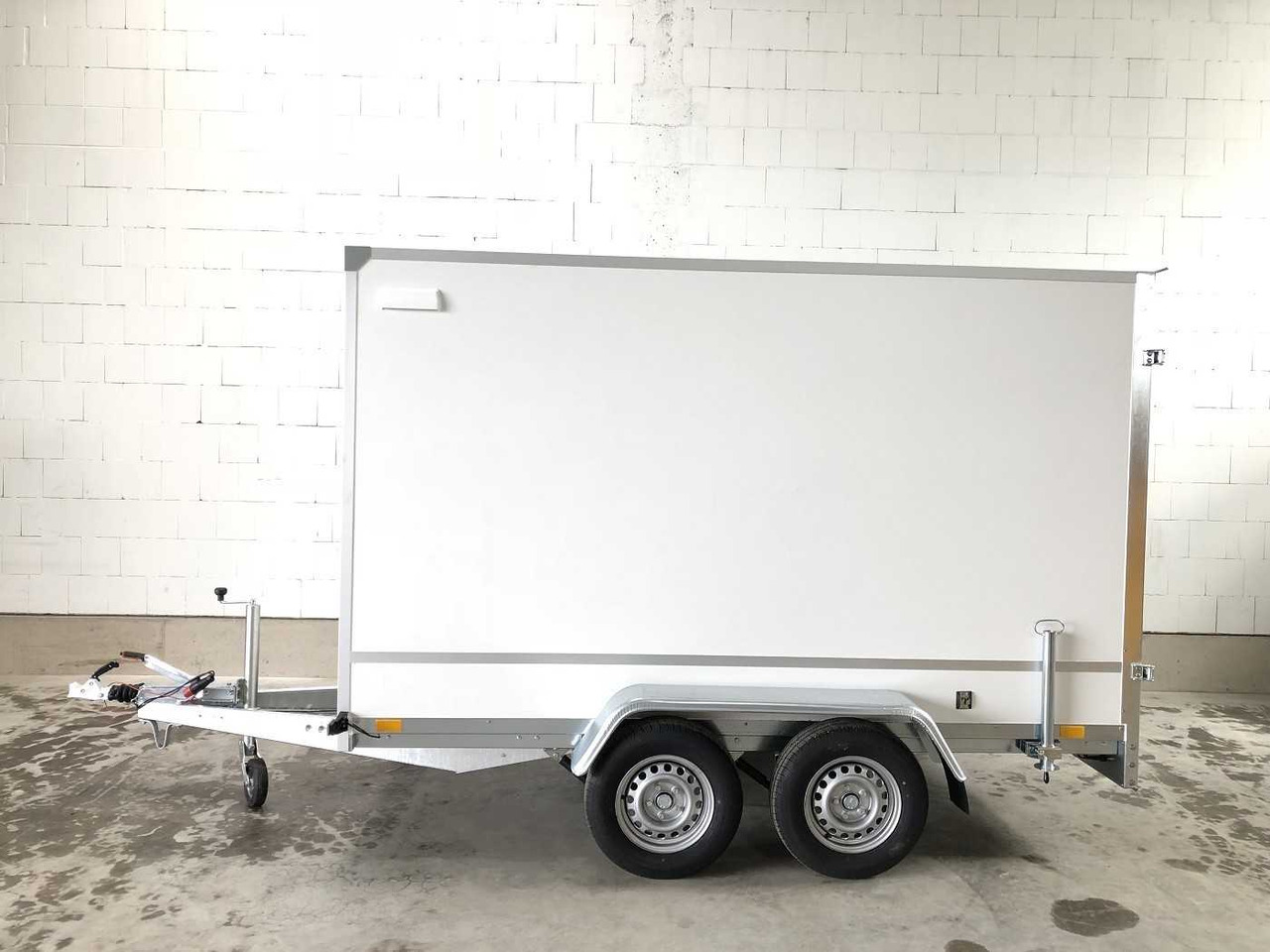 BLYSS F2030HTD Seitentür Kofferanhänger - Reboque furgão: foto 2 BLYSS F2030HTD Seitentür Kofferanhänger - Reboque furgão: foto 2