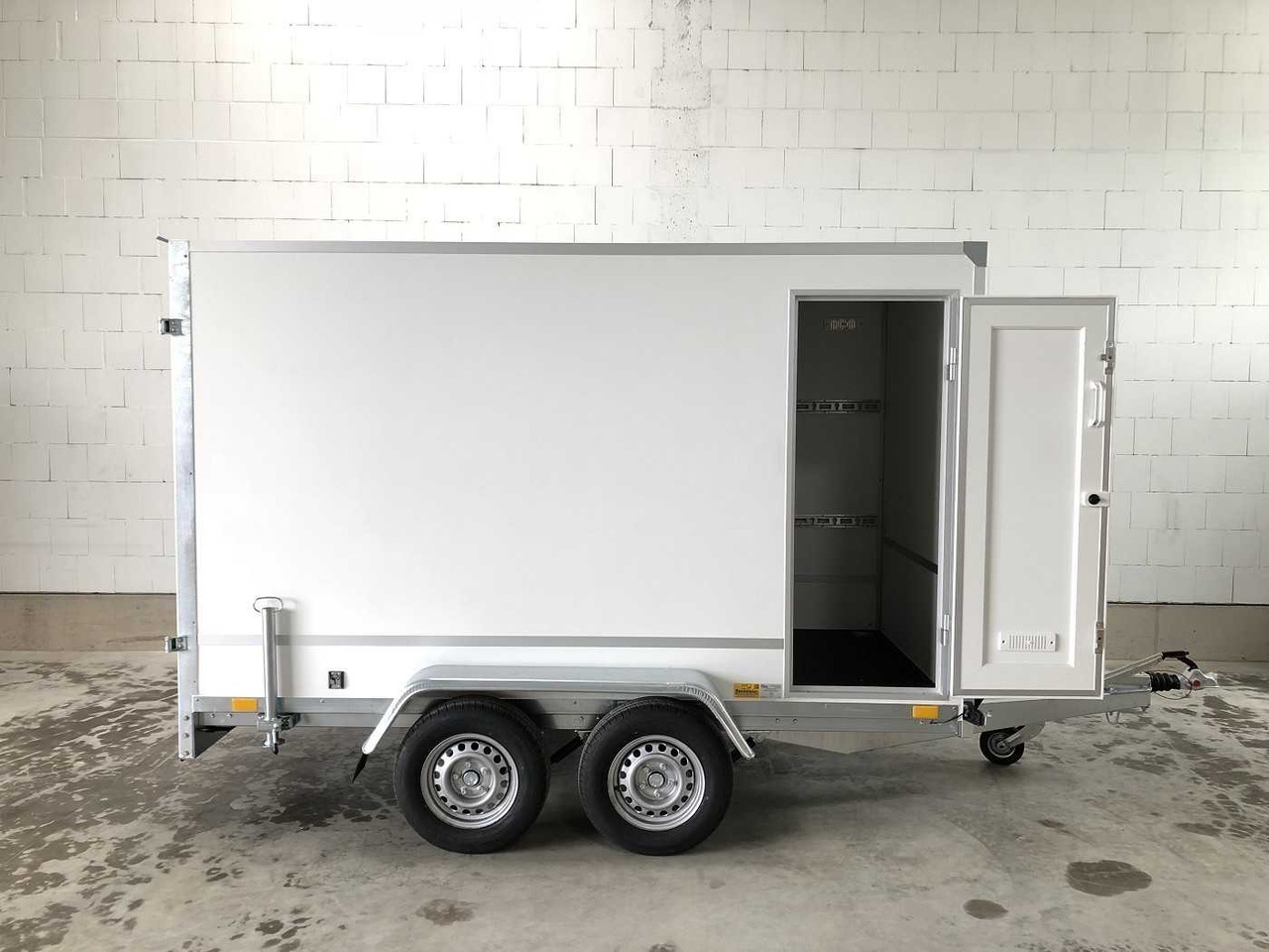 BLYSS F2030HTD Seitentür Kofferanhänger - Reboque furgão: foto 1 BLYSS F2030HTD Seitentür Kofferanhänger - Reboque furgão: foto 1